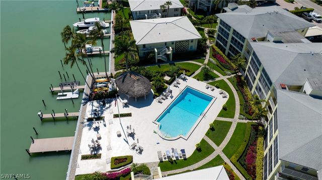 2850 Gulf Shore BLVD N 108, Naples, FL 34103