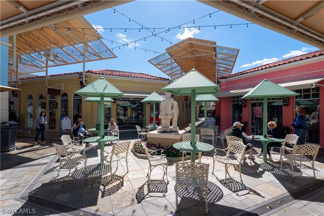 2850 Gulf Shore BLVD N 108, Naples, FL 34103