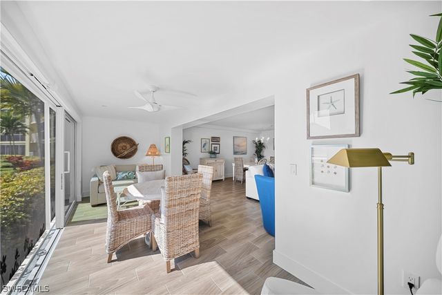 2850 Gulf Shore BLVD N 108, Naples, FL 34103