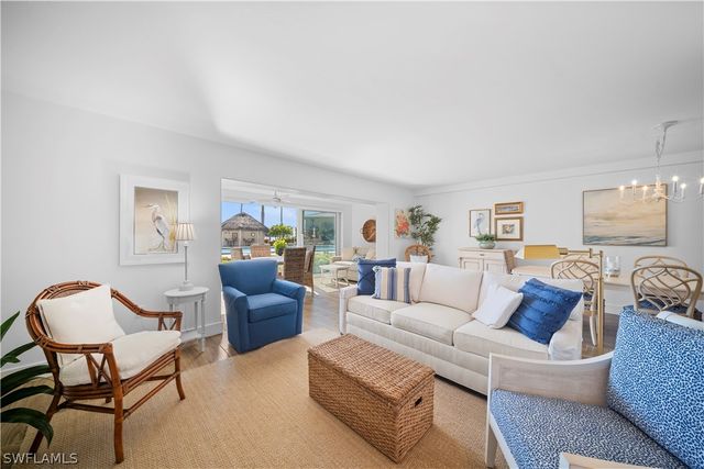 2850 Gulf Shore BLVD N 108, Naples, FL 34103