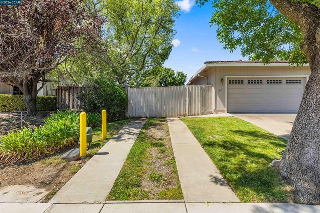 1841 Argonne Dr, Walnut Creek, CA 94598