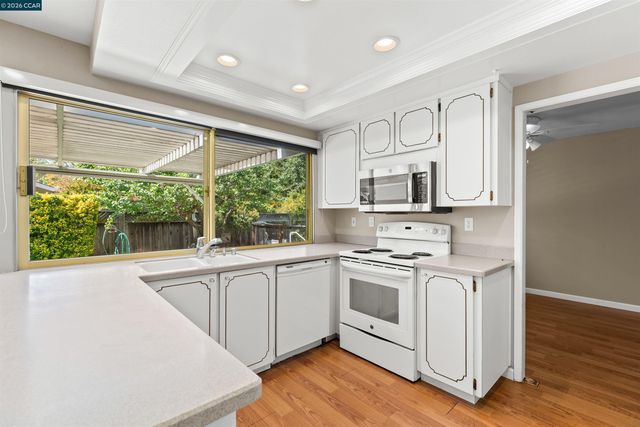 1841 Argonne Dr, Walnut Creek, CA 94598