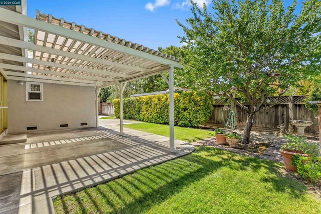 1841 Argonne Dr, Walnut Creek, CA 94598