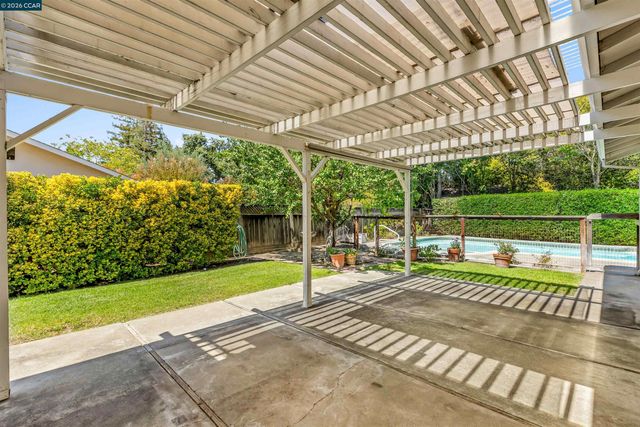 1841 Argonne Dr, Walnut Creek, CA 94598