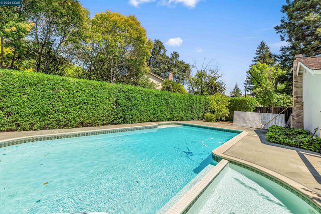 1841 Argonne Dr, Walnut Creek, CA 94598