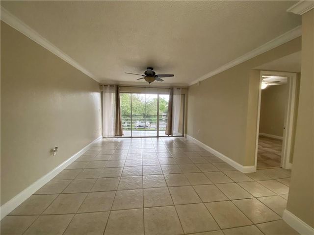 4235 N University Drive 301, Sunrise, FL 33351