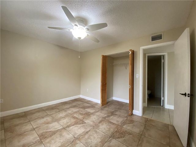 4235 N University Drive 301, Sunrise, FL 33351