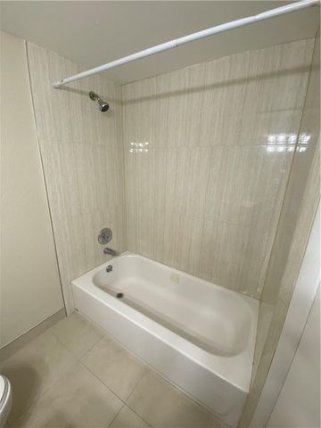 4235 N University Drive 301, Sunrise, FL 33351