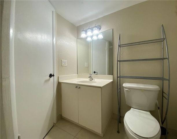 4235 N University Drive 301, Sunrise, FL 33351