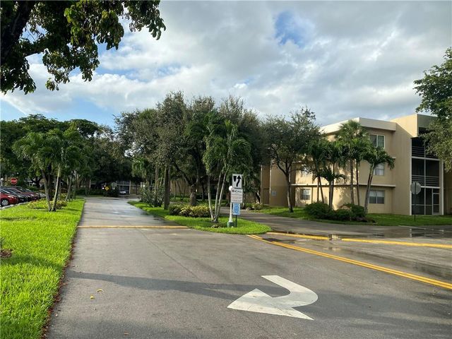 4235 N University Drive 301, Sunrise, FL 33351