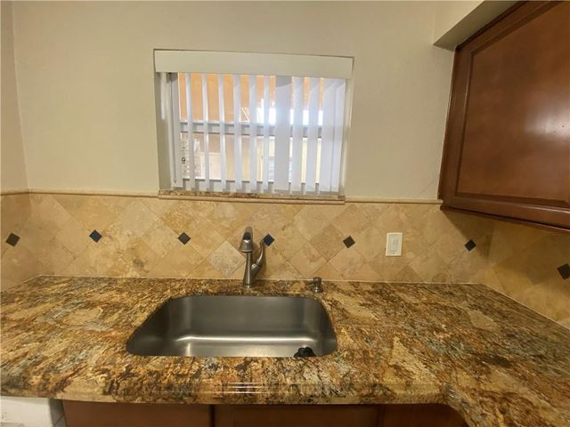 4235 N University Drive 301, Sunrise, FL 33351