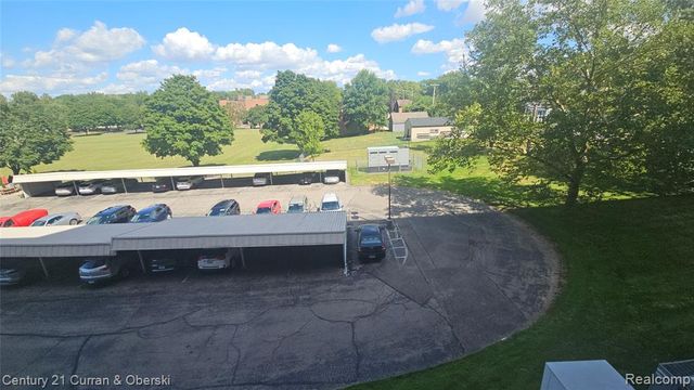 21800 Morley Avenue 211, Dearborn, MI 48124