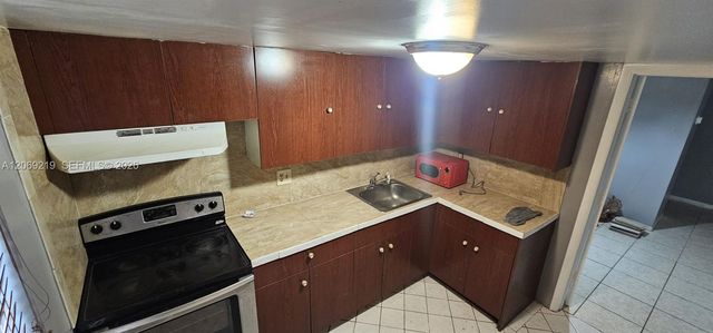 4168 Inverrary Drive 112, Lauderhill, FL 33319