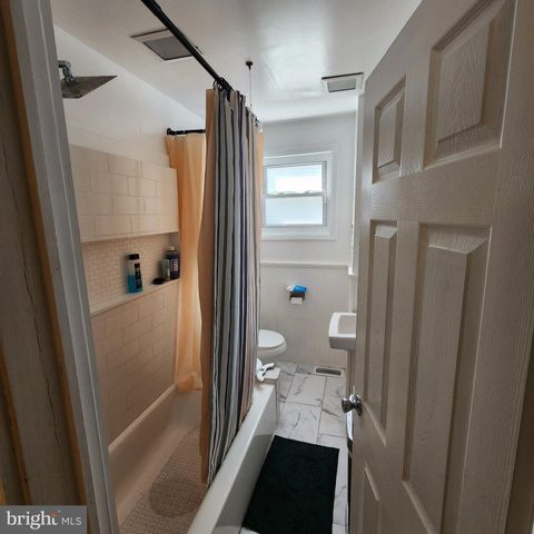 206 HARVEY AVE, Marcus Hook, PA 19061