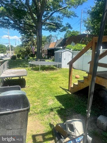 206 HARVEY AVE, Marcus Hook, PA 19061