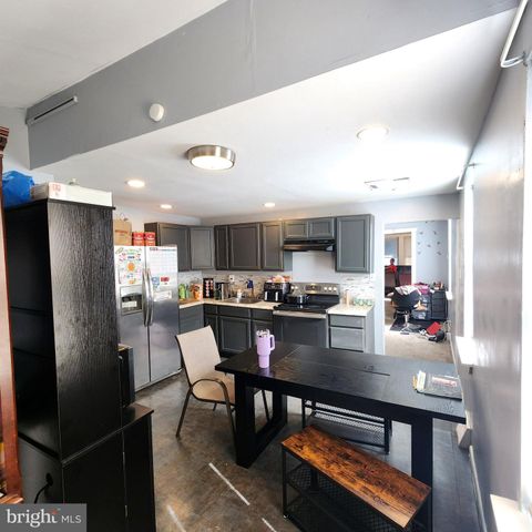 206 HARVEY AVE, Marcus Hook, PA 19061