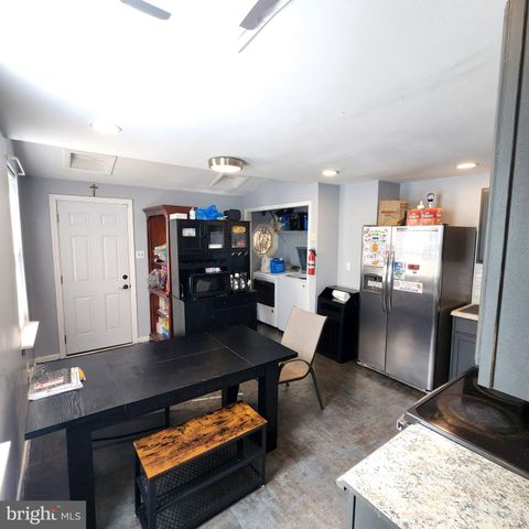 206 HARVEY AVE, Marcus Hook, PA 19061