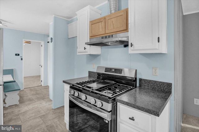 113 MEADOW LN, Lititz, PA 17543