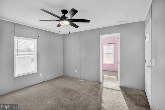 113 MEADOW LN, Lititz, PA 17543