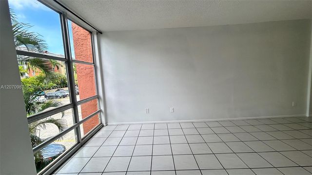 210 172nd Street 228, Sunny Isles Beach, FL 33160