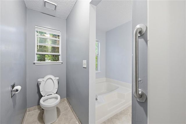 2069 Bedford Court, Lithonia, GA 30058