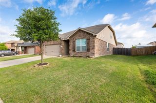 1627 Kawati Way, Krum, TX 76249