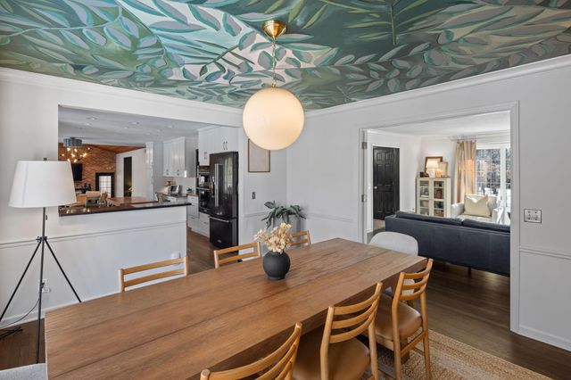 18300 8th Avenue N, Plymouth, MN 55447