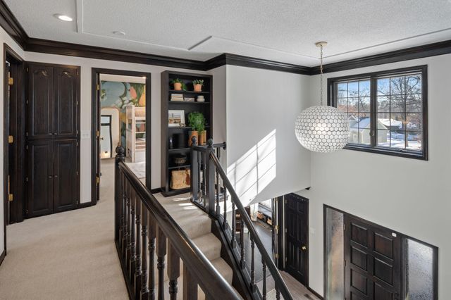 18300 8th Avenue N, Plymouth, MN 55447