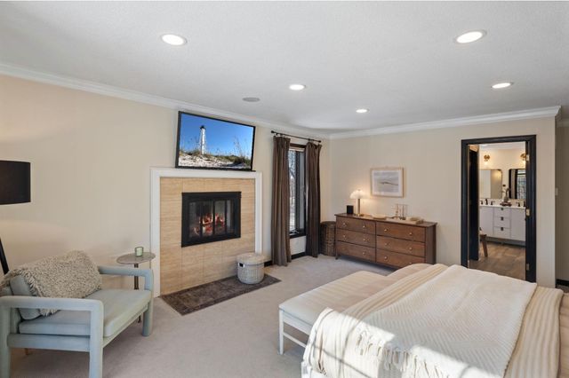 18300 8th Avenue N, Plymouth, MN 55447