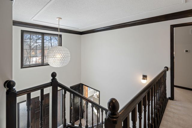 18300 8th Avenue N, Plymouth, MN 55447