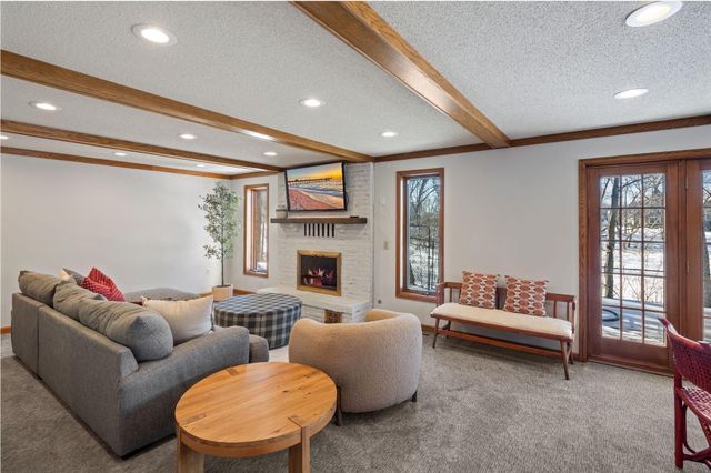 18300 8th Avenue N, Plymouth, MN 55447