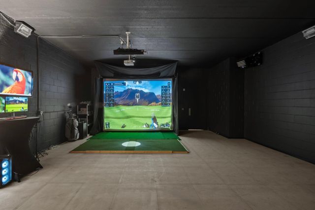 18300 8th Avenue N, Plymouth, MN 55447