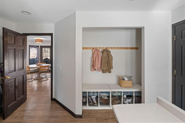 18300 8th Avenue N, Plymouth, MN 55447