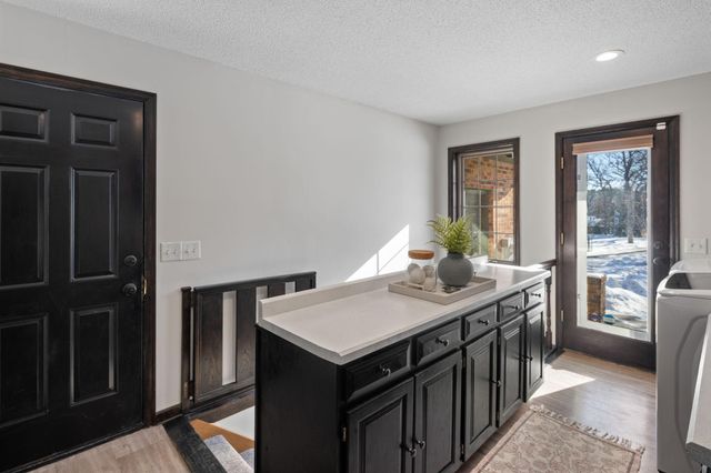 18300 8th Avenue N, Plymouth, MN 55447