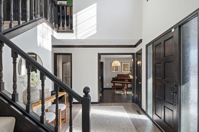 18300 8th Avenue N, Plymouth, MN 55447