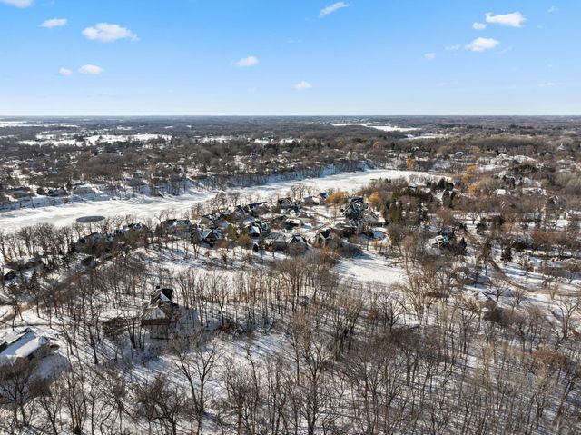 18300 8th Avenue N, Plymouth, MN 55447