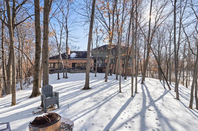 18300 8th Avenue N, Plymouth, MN 55447