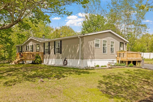 7 Welch Lane, Raymond, NH 03077