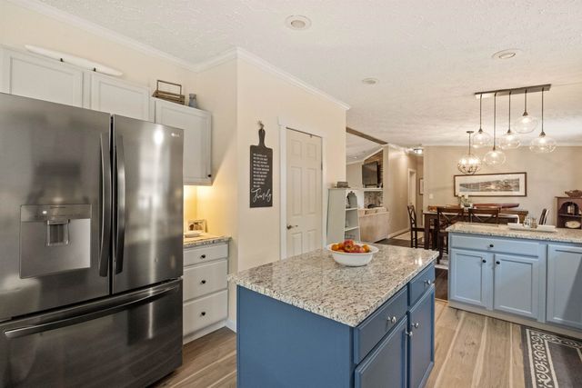 7 Welch Lane, Raymond, NH 03077