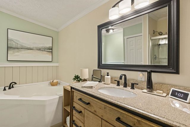 7 Welch Lane, Raymond, NH 03077