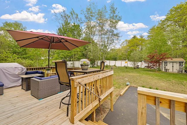 7 Welch Lane, Raymond, NH 03077