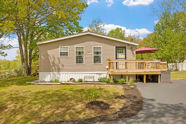7 Welch Lane, Raymond, NH 03077