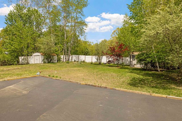 7 Welch Lane, Raymond, NH 03077