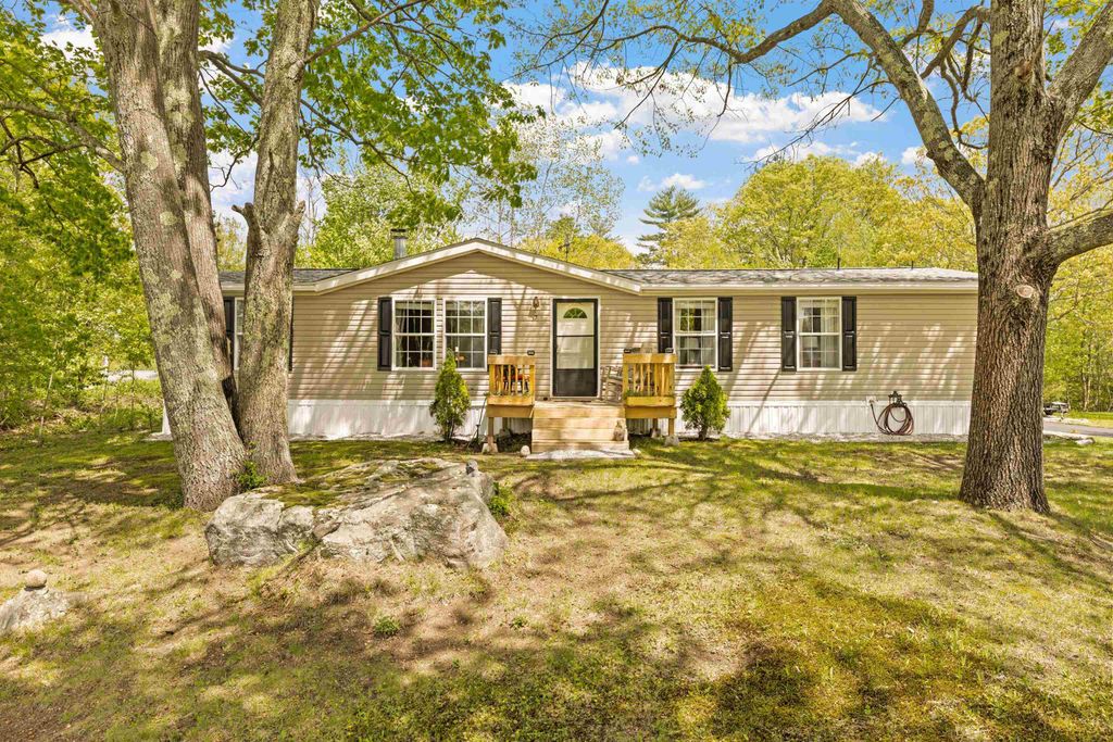 7 Welch Lane, Raymond, NH 03077