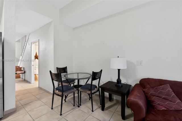 11042 NW 43rd Terrace, Doral, FL 33178