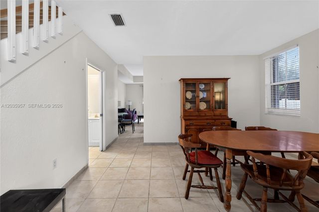 11042 NW 43rd Terrace, Doral, FL 33178