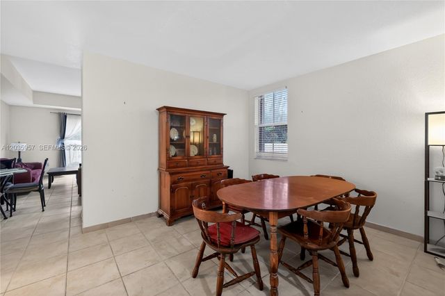 11042 NW 43rd Terrace, Doral, FL 33178