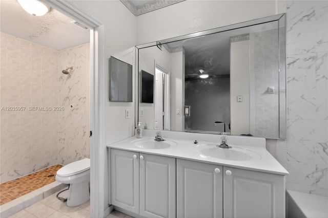 11042 NW 43rd Terrace, Doral, FL 33178