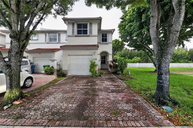 11042 NW 43rd Terrace, Doral, FL 33178