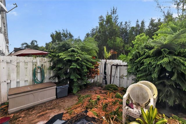 11042 NW 43rd Terrace, Doral, FL 33178